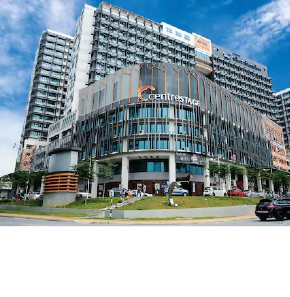Hotel Centrestage Petaling Jaya Exteriör bild